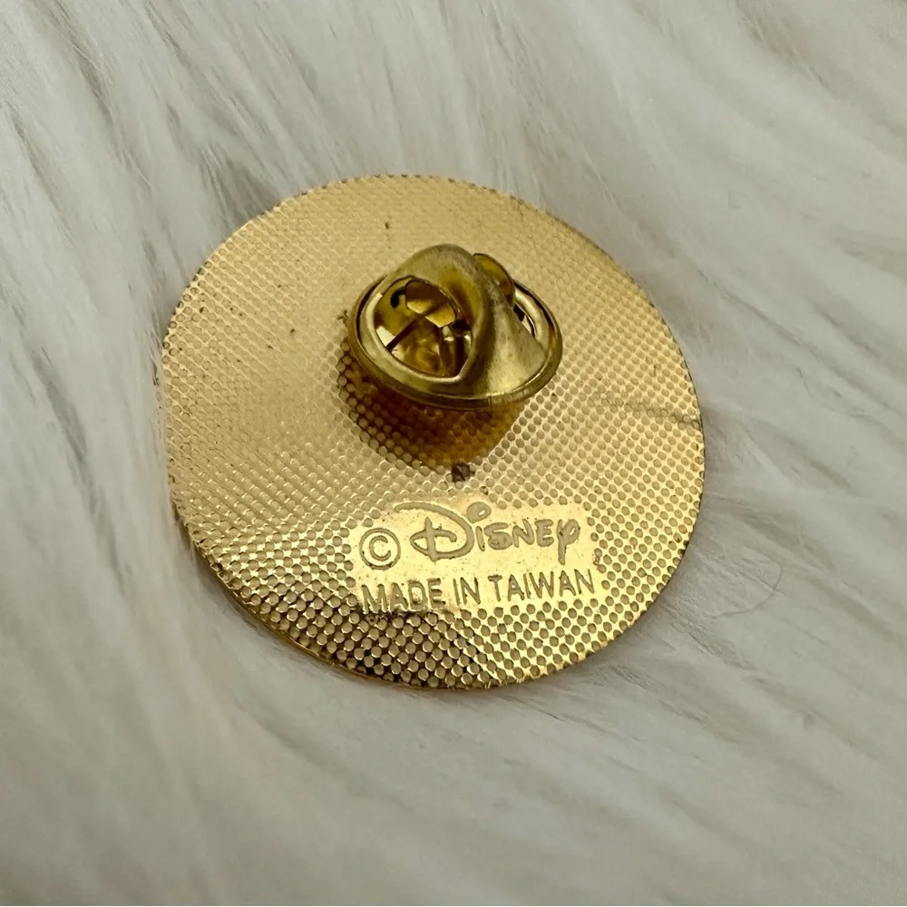 Vintage Disney Magic Music Days Round Circle 1” Pin - Picture 4 of 4